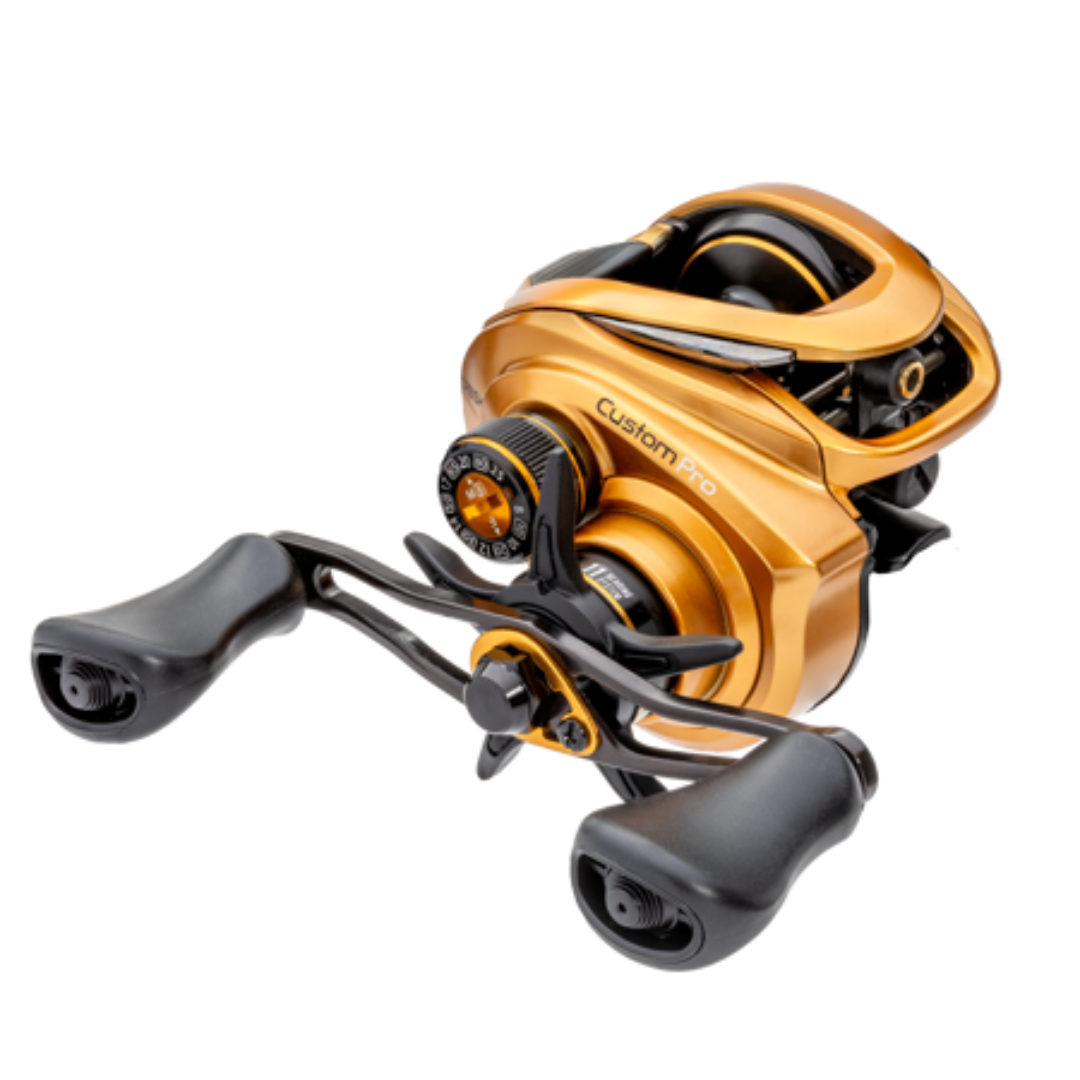 baitcasting reel for braided line Lew's Custom Pro Baitcast Reel - Right